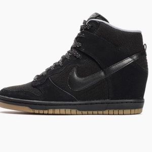Nike Sky Hi Essential Wedge Sneakers